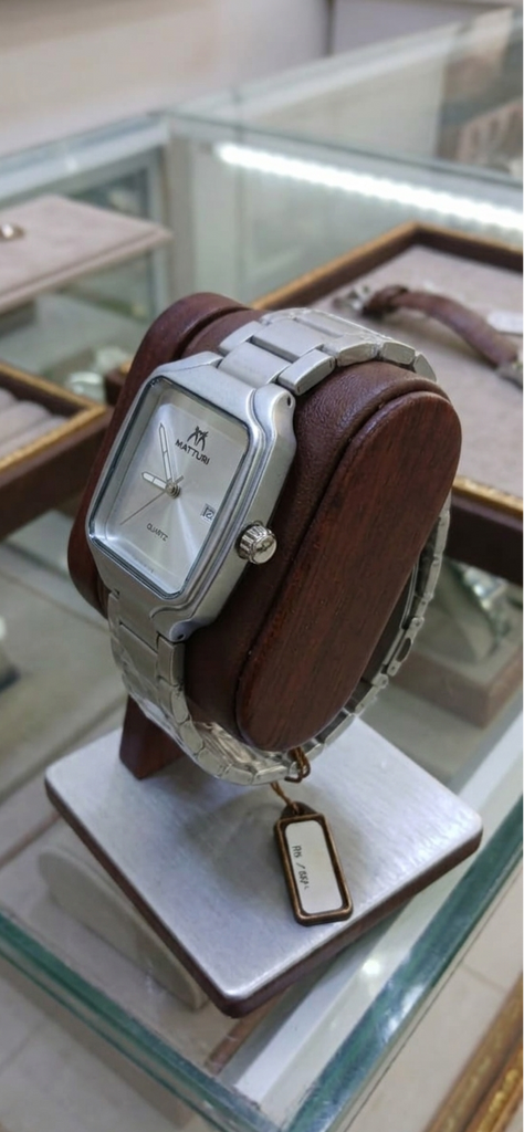 MATTURI Square Face Silver Watch